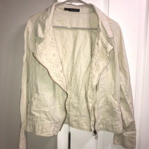 Maurice’s size 0 off white jacket